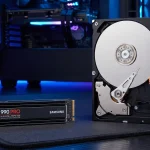 SSD NVMe et disque dur HDD côte à côte